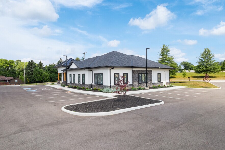 More Photos Of 2281 Merit Dr, Wooster Medical For Lease