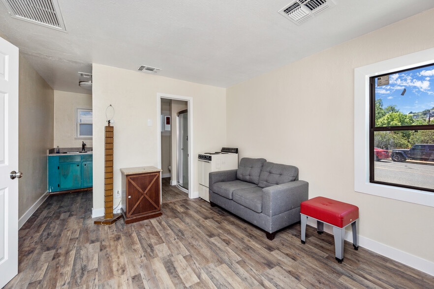 More Photos Of 409 S Montezuma St, Prescott Hotel For Sale