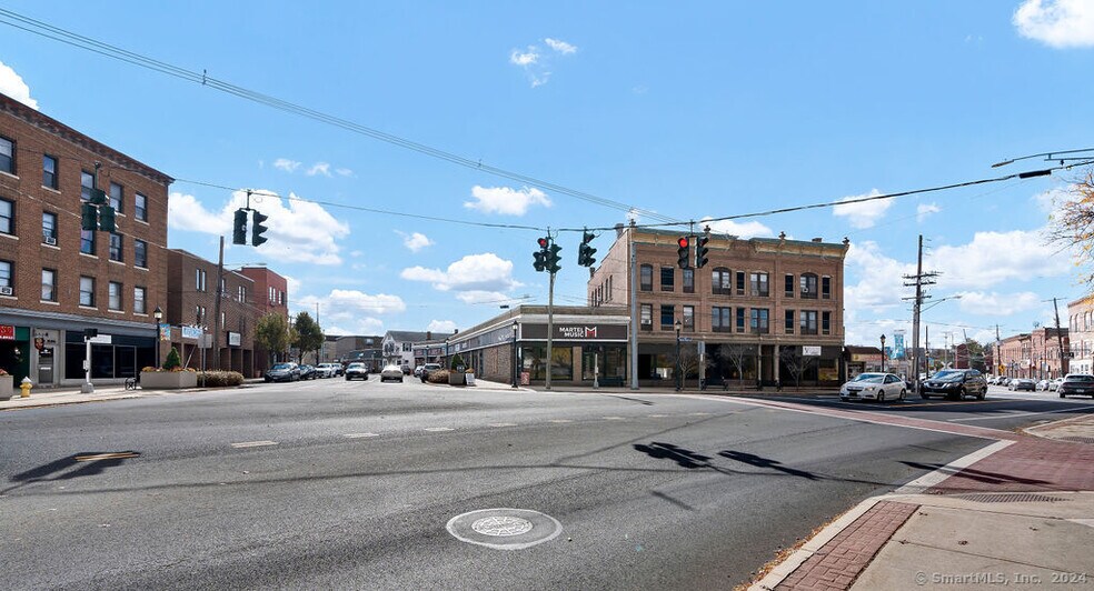 More Photos Of 1-21 Whiting St, Plainville Storefront For Sale