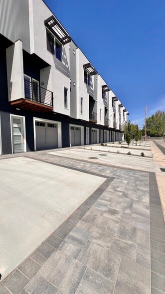 Primary Photo Of 1011 S Orchard St, Boise Apartments For Sale