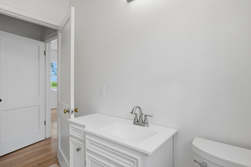 More Photos Of 1224 E Fortification St, Jackson Office For Sale