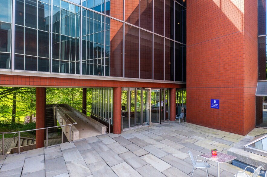 More Photos Of 270 S Bryn Mawr Ave, Bryn Mawr Office For Sale
