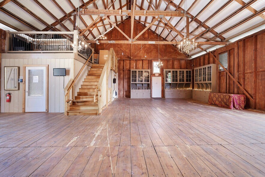 More Photos Of 1902 Jefferson Pike, Brunswick Lodge Meeting Hall For Lease