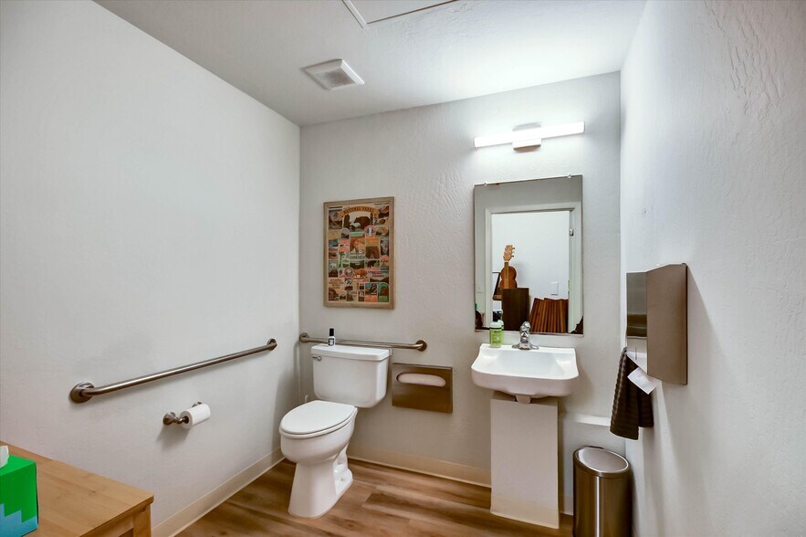 More Photos Of 1300 Grant Ave, Novato Office For Sale