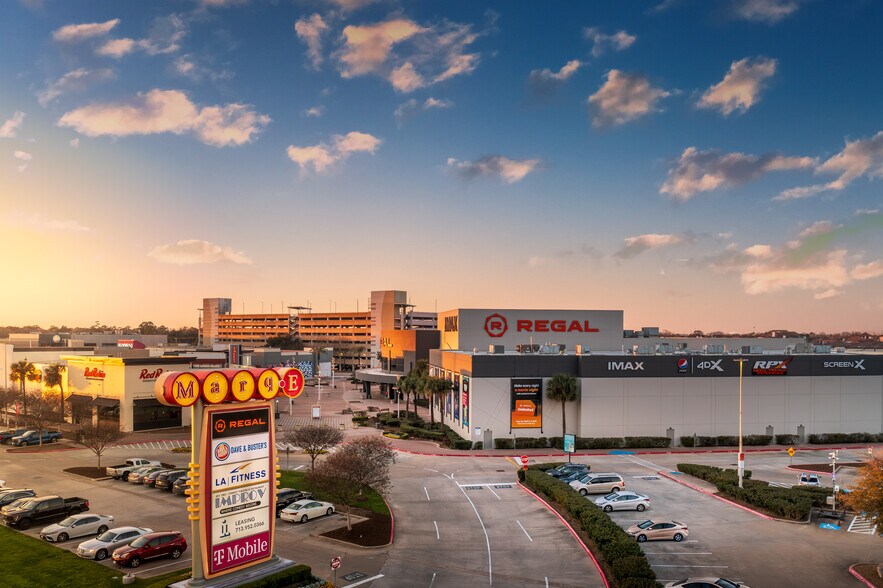 More Photos Of 7600-7680 Katy Fwy, Houston Unknown For Lease