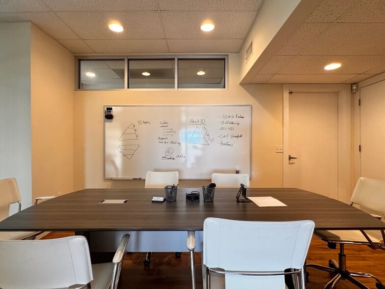 More Photos Of 669 Berkmar Ct, Charlottesville Office For Sale