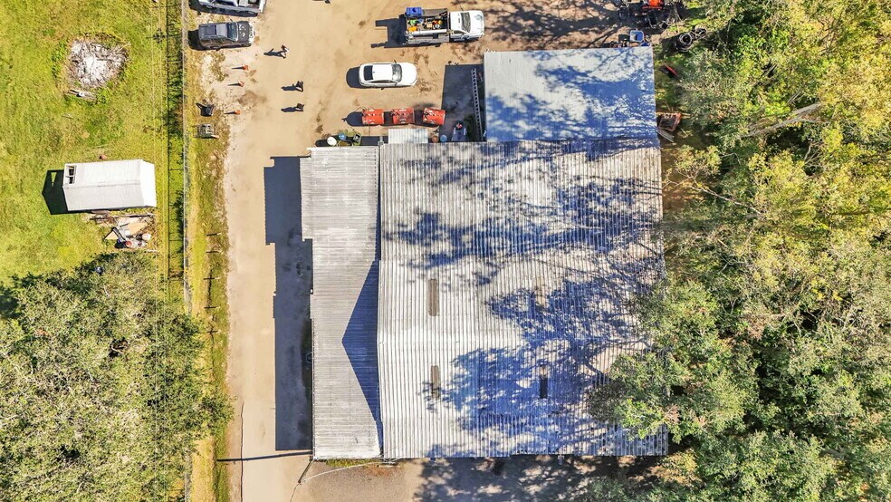 More Photos Of 705 Jerry Smith Rd, Dover Light Manufacturing For Sale