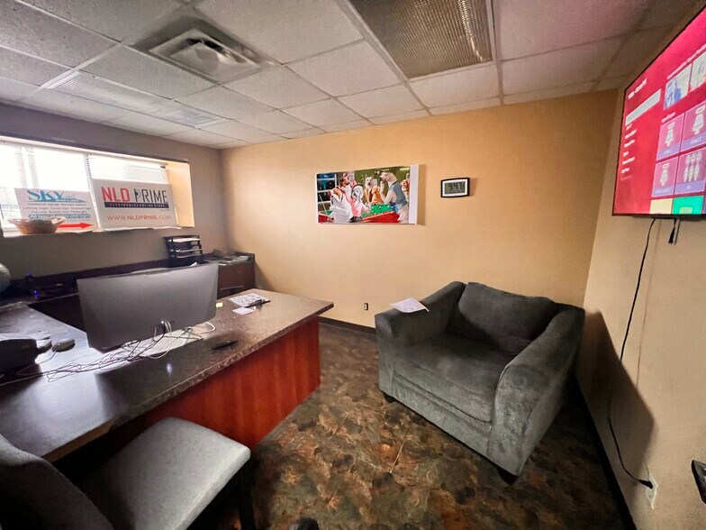 More Photos Of 4067 New Getwell Rd, Memphis Industrial For Sale