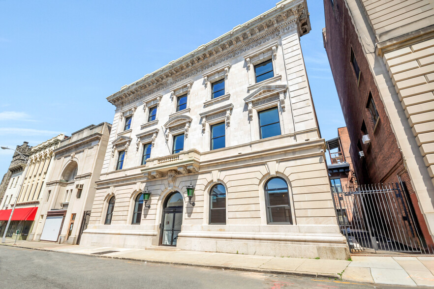 Primary Photo Of 111 Washington St, Paterson Coworking Space