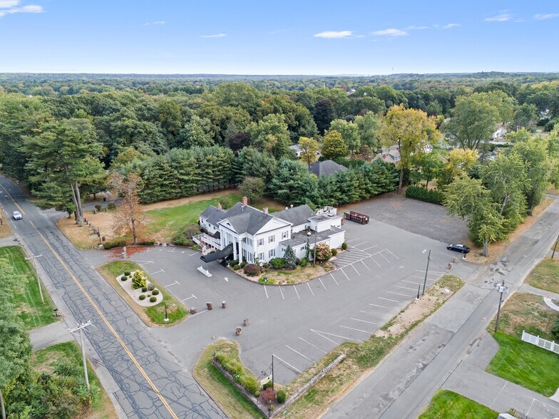 More Photos Of 135 Cooper St, Agawam Specialty For Sale