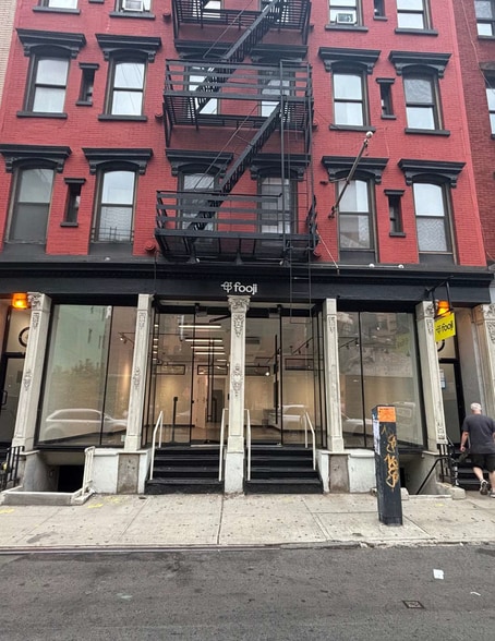 Primary Photo Of 42-44 Grand St, New York Apartments For Lease