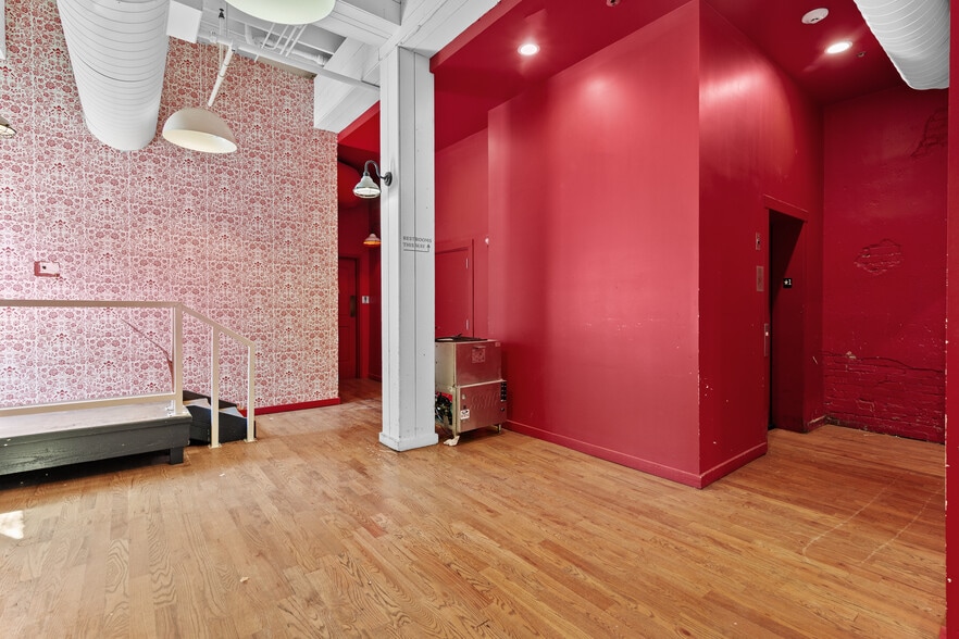 More Photos Of 332 E 1st St, Tulsa Restaurant For Lease