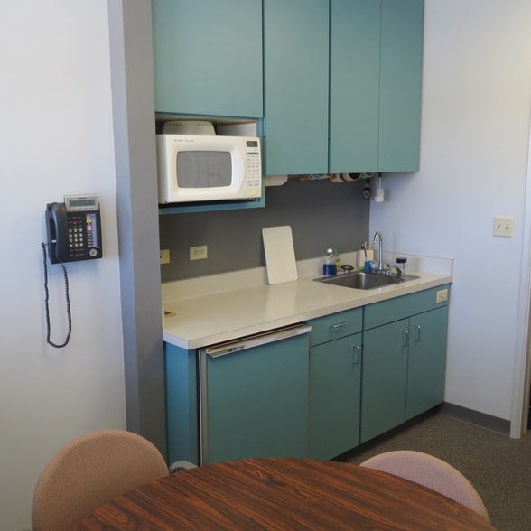 More Photos Of 13822 Beach Blvd, Westminster Office For Sale