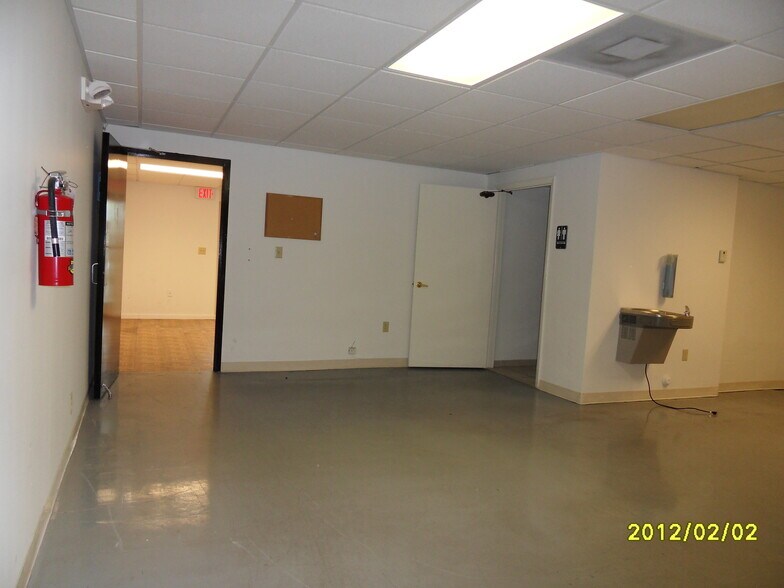 More Photos Of 5100 NE 12th Ave, Fort Lauderdale Industrial For Lease