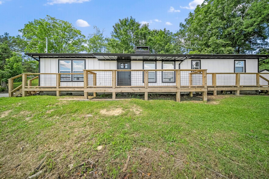 More Photos Of 1011 Old Knoxville Hwy, Sevierville Specialty For Sale