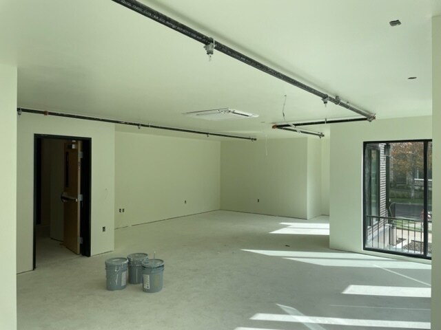 More Photos Of 144 SW Crowell Way, Bend Apartments For Lease