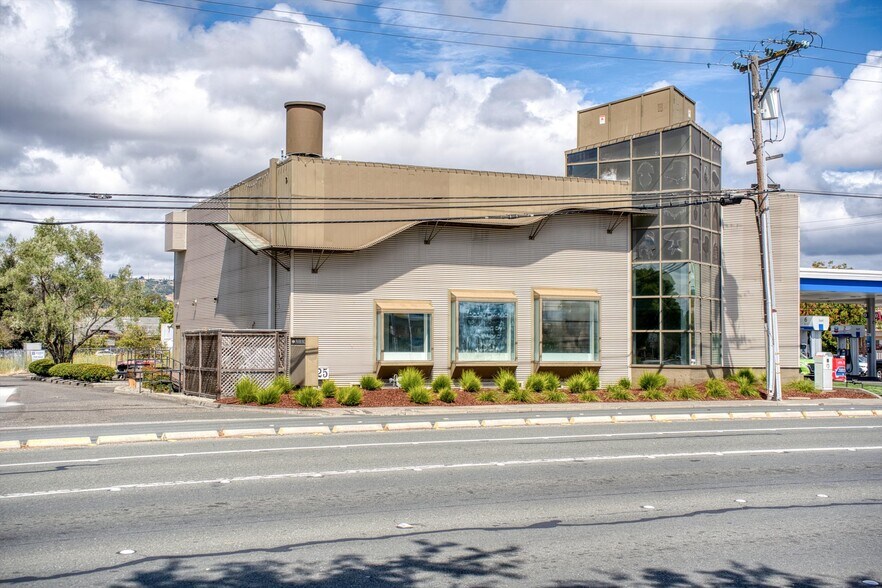 Primary Photo Of 1125 W Steele Ln, Santa Rosa Freestanding For Lease