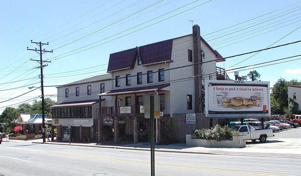 More Photos Of 583 Frederick Rd, Catonsville Office For Lease