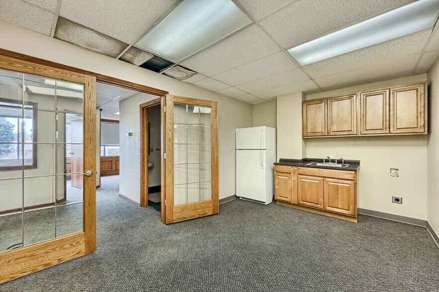 More Photos Of 7061 S University Blvd, Littleton Coworking Space
