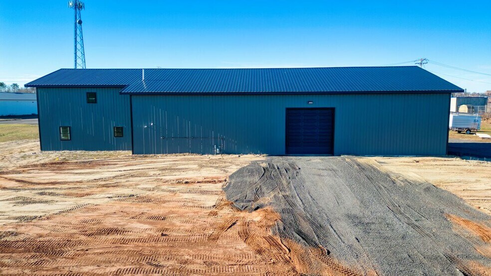 More Photos Of 126 Iron Dr, Chisholm Industrial For Sale