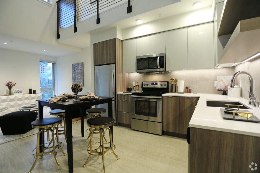 More Photos Of 910 John St, Seattle Apartments For Lease