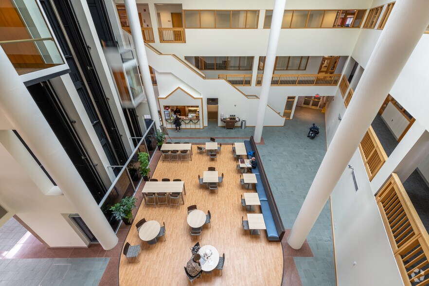 More Photos Of 161 Worcester Rd, Framingham Office For Sale