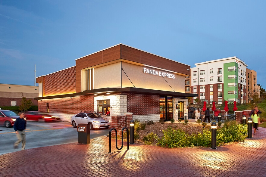 More Photos Of 10401-10590 Old Olive Street Rd, Creve Coeur Unknown For Lease