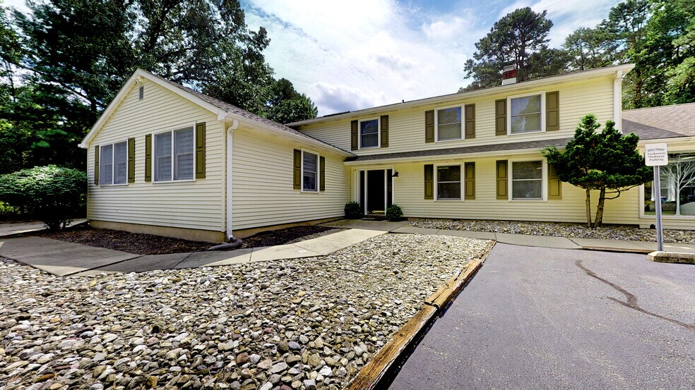 More Photos Of 172 Tuckerton Rd, Medford Office For Sale