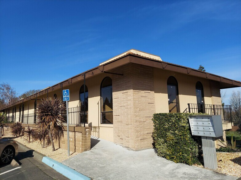 More Photos Of 7064 Corline Ct, Sebastopol Medical For Sale