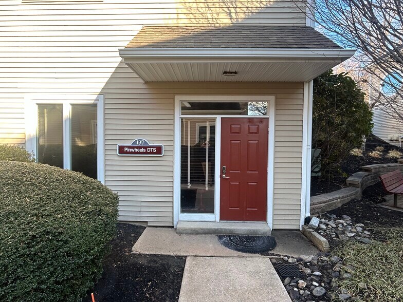 Primary Photo Of 137 Commons Ct, Chadds Ford Office For Sale