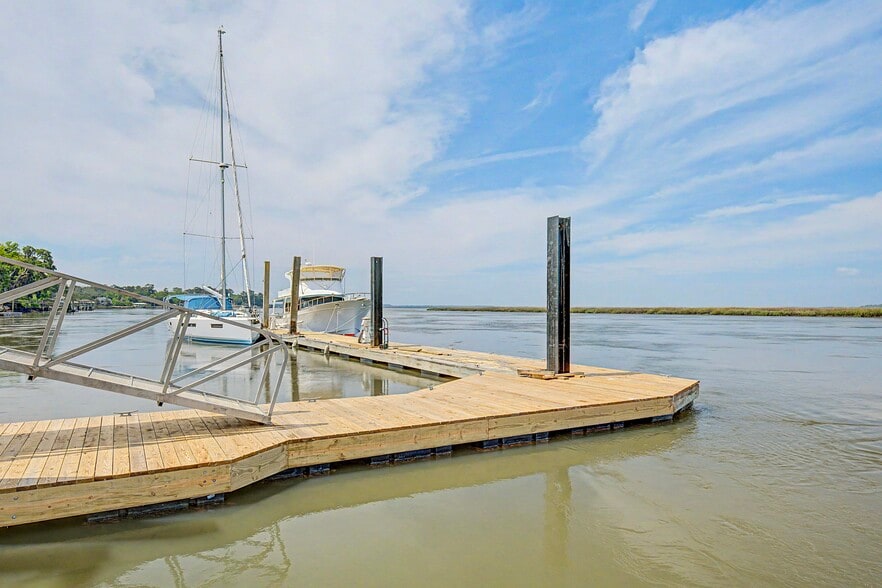 More Photos Of 171 Azalea Rd, Midway Marina For Sale