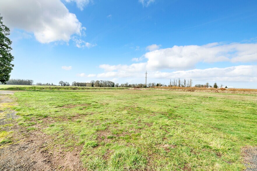 More Photos Of 31414 Harris Dr, Harrisburg Lodge Meeting Hall For Sale