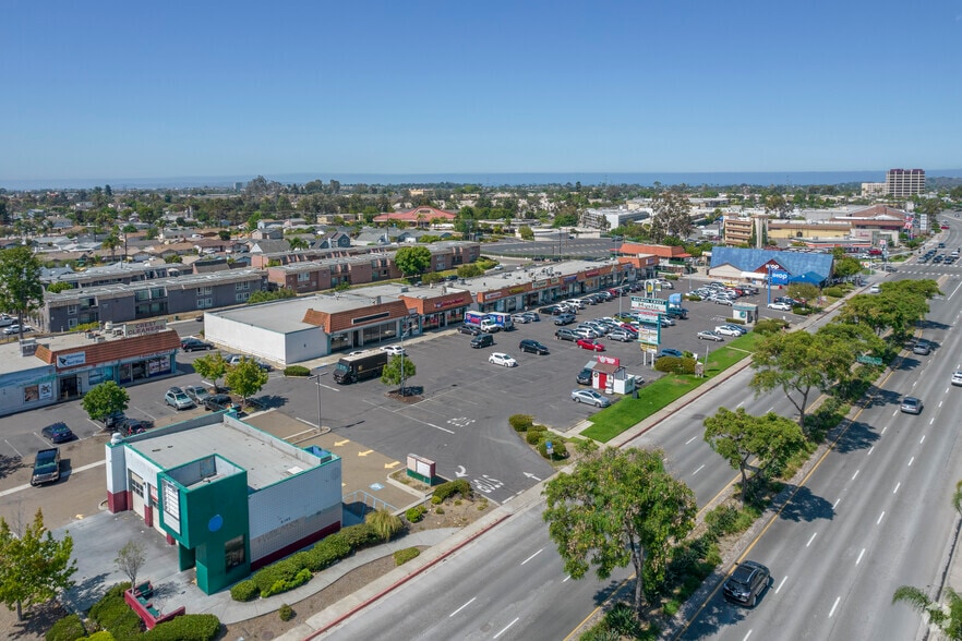 More Photos Of 6133-6390 Balboa, San Diego Unknown For Lease