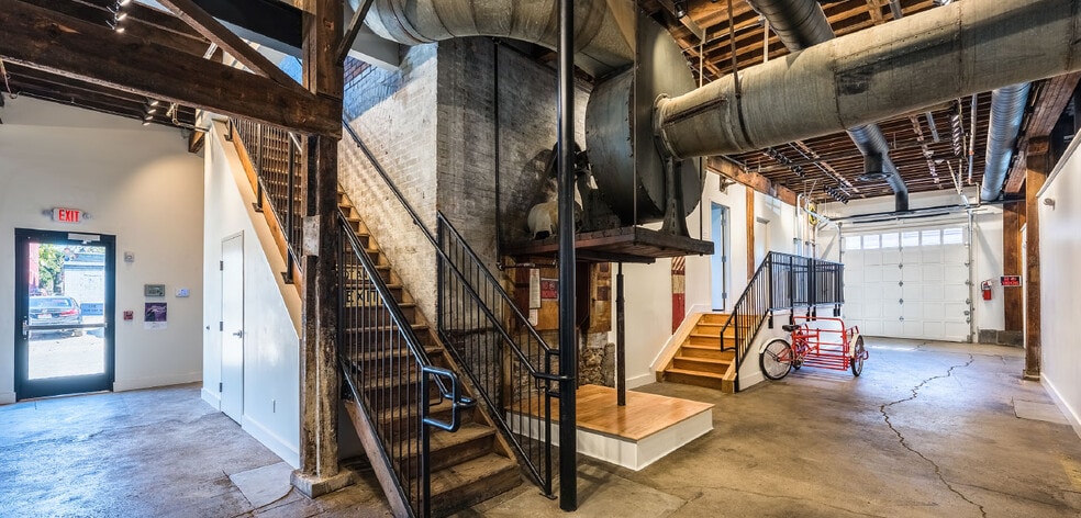 More Photos Of 321 W Martin Luther King Jr Blvd, Covington Light Distribution For Lease