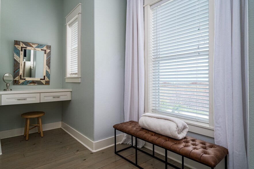 More Photos Of 2821 S 11th St, Port Aransas Multifamily For Sale