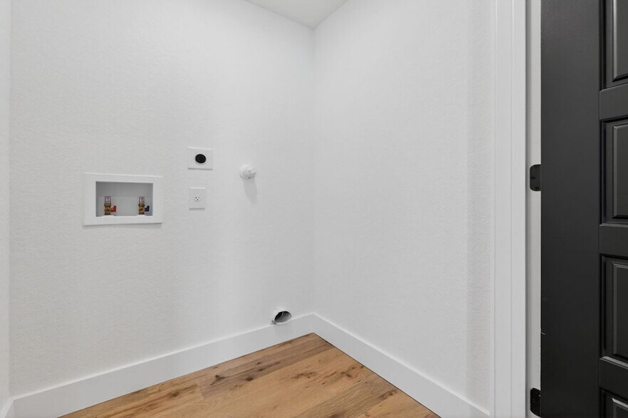 More Photos Of 125 Dashiell St, San Antonio Multifamily For Sale