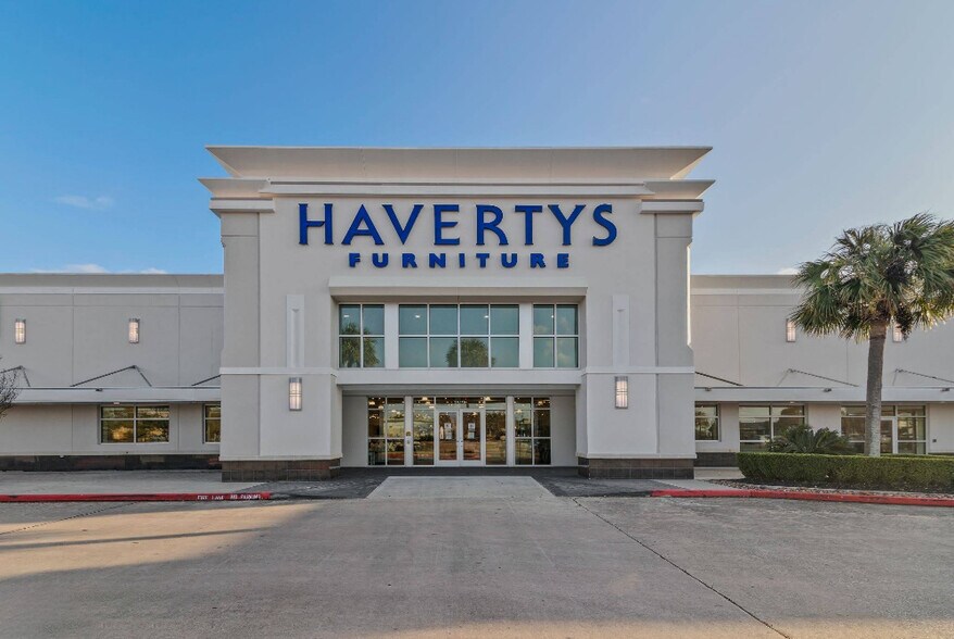 More Photos Of 1501-1549 W Bay Area Blvd, Webster Unknown For Lease