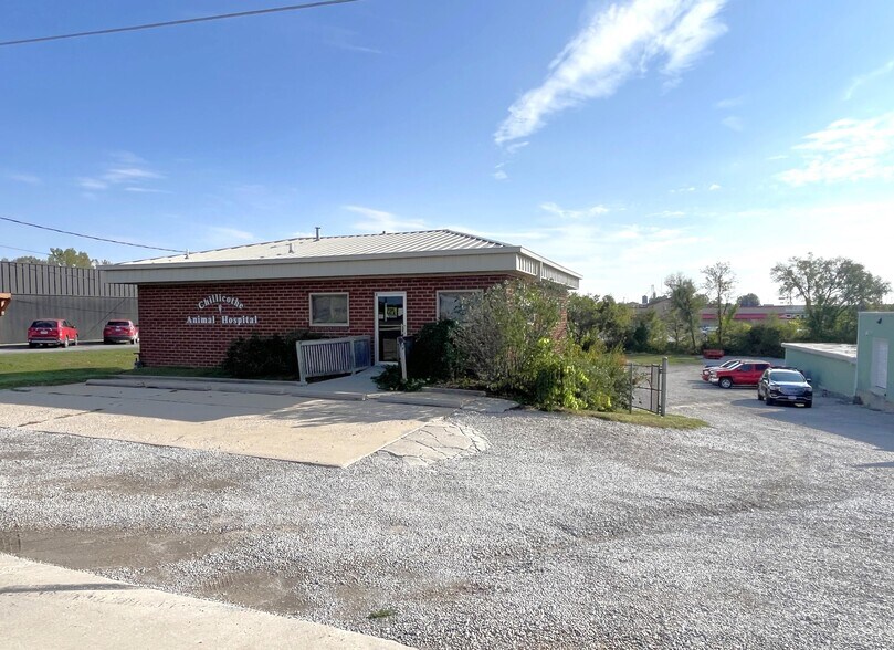Primary Photo Of 1011 Washington st, Chillicothe Office For Sale