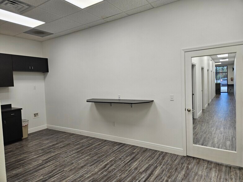 More Photos Of 4110 E SR 44, Wildwood Restaurant For Lease