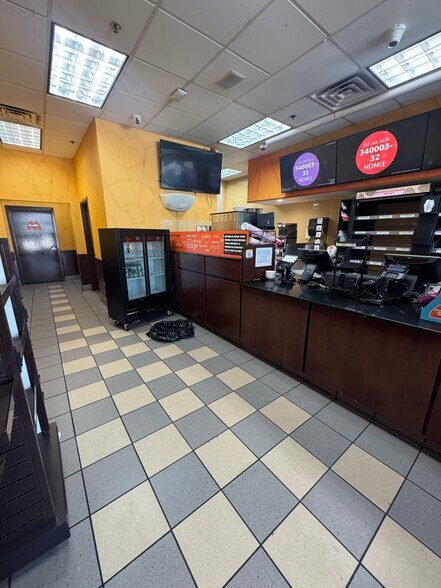 More Photos Of 1985 Route 22 W, Scotch Plains Storefront Retail Office For Lease