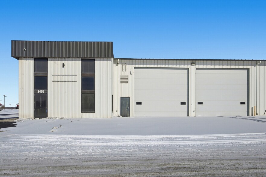 More Photos Of 3456 70th St S, Glyndon Industrial For Lease