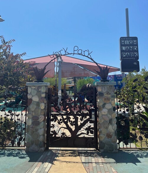 More Photos Of 4941 York Blvd, Los Angeles Restaurant For Lease