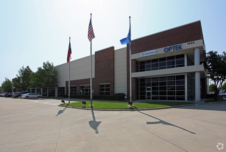 More Photos Of 1645 Wallace Dr, Carrollton Warehouse For Lease