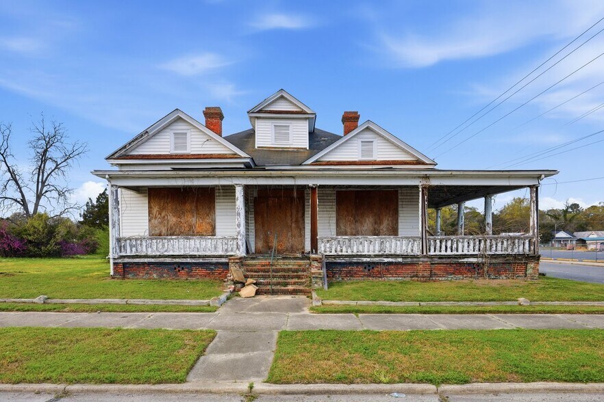 More Photos Of 107 E Vernon Ave, Kinston Healthcare For Sale