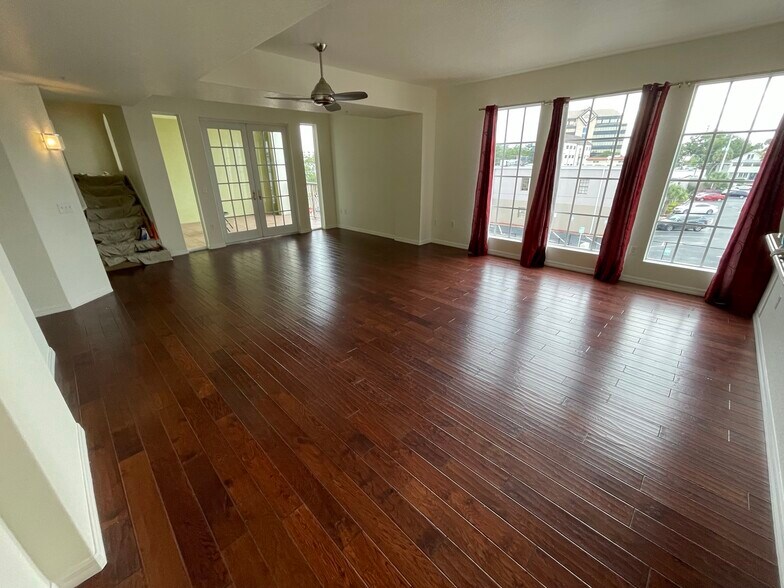 More Photos Of 128 S Beach St, Daytona Beach Apartments For Lease