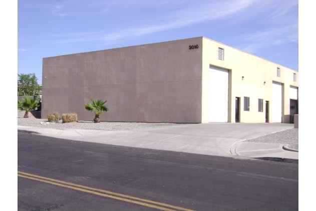 More Photos Of 2010 Holly Ave, Lake Havasu City Warehouse For Lease