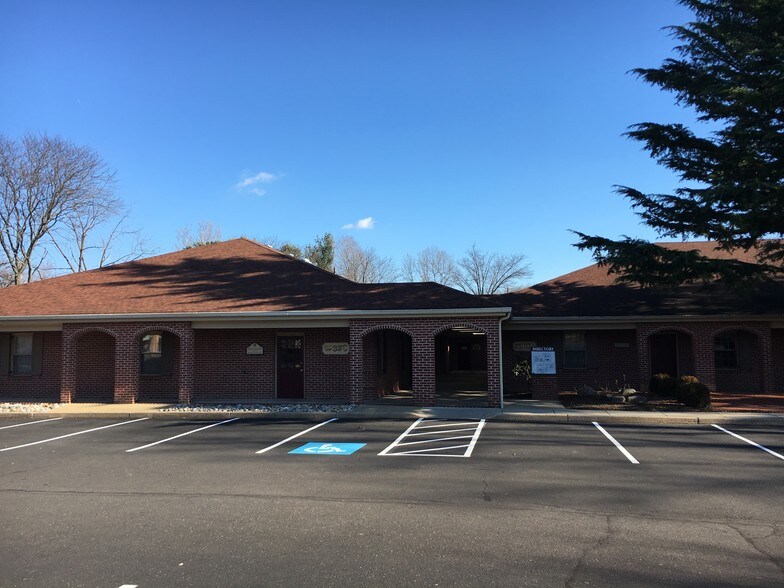 More Photos Of 301 S Main St, Doylestown Medical For Sale
