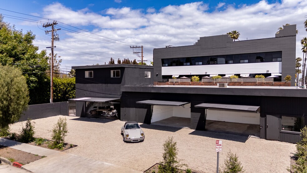 Primary Photo Of 13123 W Washington Blvd, Los Angeles Showroom For Lease