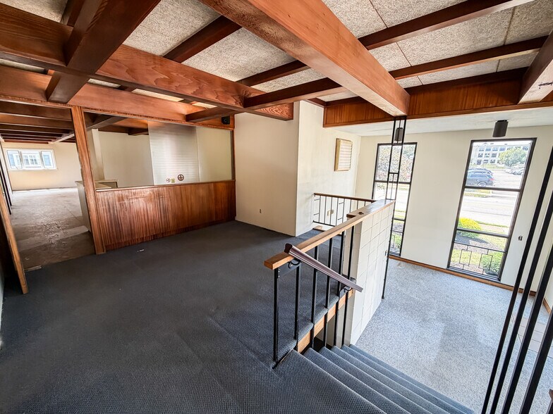 More Photos Of 510 Central Ave, Dunkirk Office For Sale