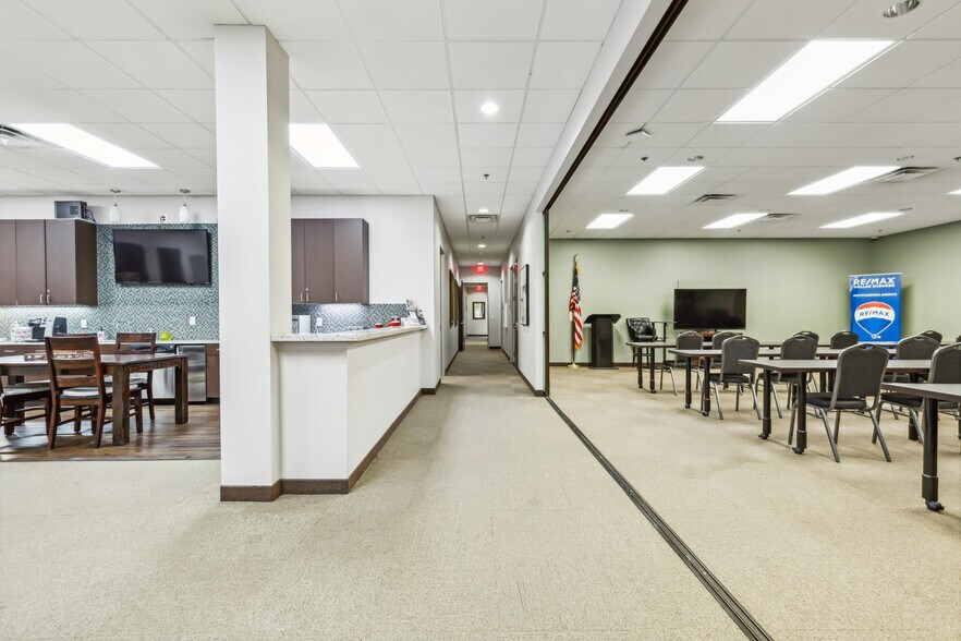 More Photos Of 3915 Mcdermott Rd, Plano Storefront Retail Office For Lease